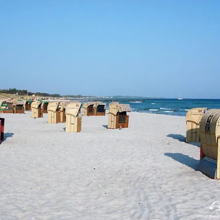 55 Strandnest 2 Strandburg App.0.2 Links Holiday home