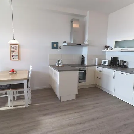 55 Strandnest 2 Strandburg App.0.2 Links Burgtiefe auf Fehmarn